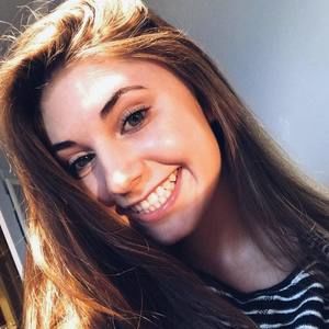 Meet your Posher, Caroline